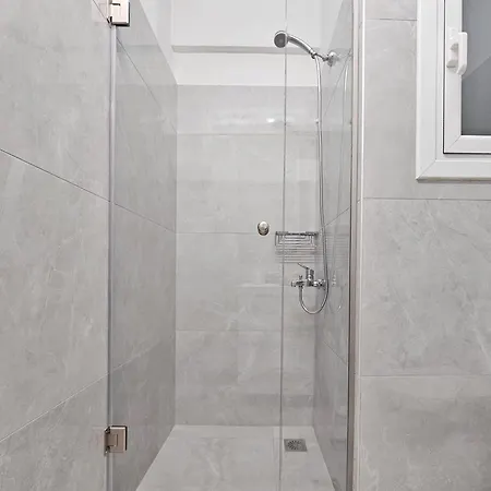 Prestige Apartment *